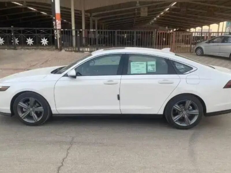 2026 Honda Civic 2.0 Litres 4-Cylinder Petrol Engine White Beige Sedan GCC Specs Automatic