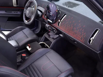 2025 MINI Countryman S 4WD 4 Cylinders Engine Blue Black SUV GCC Specs JOHN COOPER WORKS