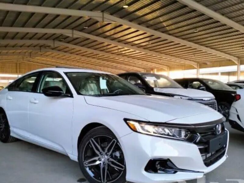 2026 Honda Civic 2.0 Litres 4-Cylinder Petrol Engine White Beige Sedan GCC Specs Automatic