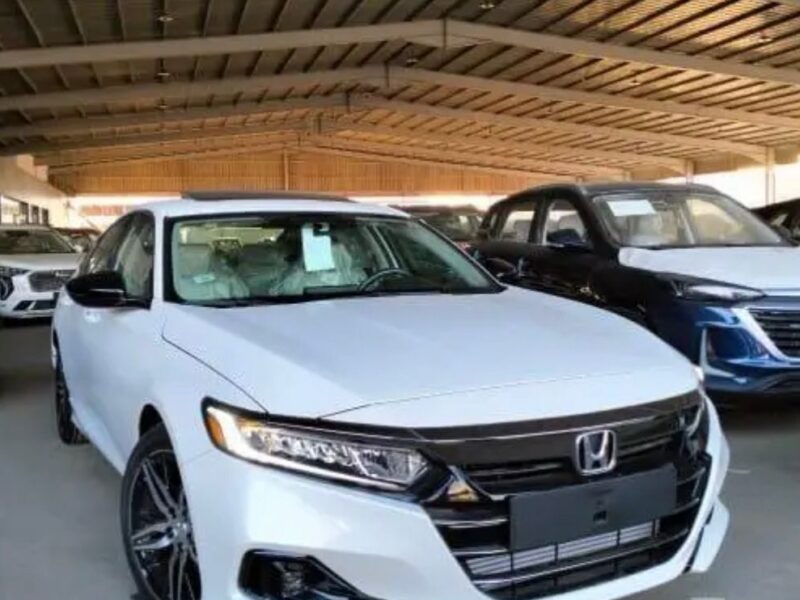 2026 Honda Civic 2.0 Litres 4-Cylinder Petrol Engine White Grey Sedan GCC Specs Automatic