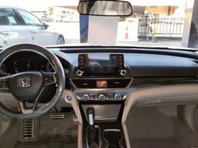 2026 Honda Civic 2.0 Litres 4-Cylinder Petrol Engine White Grey Sedan GCC Specs Automatic