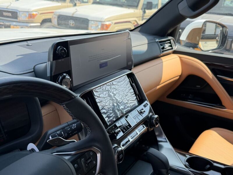 2026 Lexus LX700h SIGNATURE 3.5 Litres 6 Cylinders Hybrid Engine White Tan SUV GCC Specs