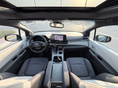 2023 TOYOTA SIENNA XLE HYBRID 2.5 Litres 4 Cylinders Engine Blue Grey SUV Canadian Specs