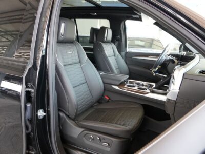 2025 Cadillac Escalade SPORT PLATINUM 6.2 Litres 8 Cylinders Petrol Engine Black Grey SUV