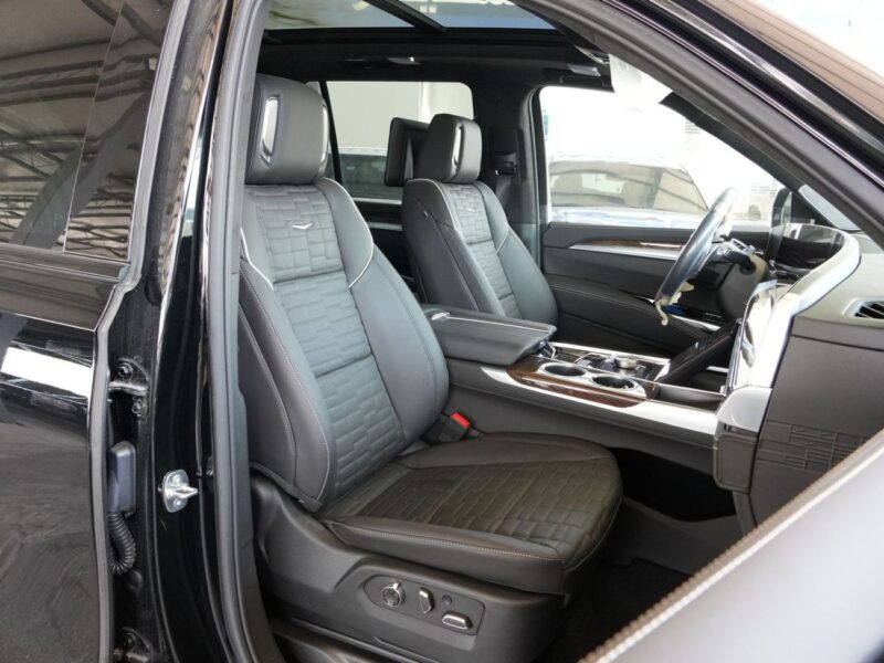 2025 Cadillac Escalade SPORT PLATINUM 6.2 Litres 8 Cylinders Petrol Engine Black Grey SUV