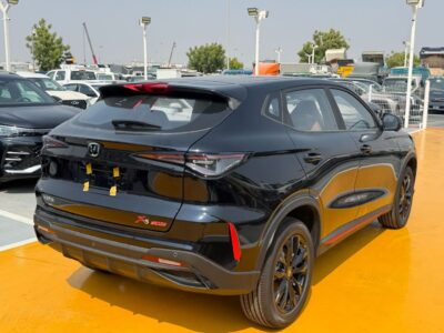 2026 Changan X5 Plus BEYOND PRO 1.5-liter Turbocharged 4-Cylinder Engine Black Red SUV