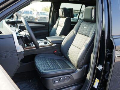 2026 Cadillac Escalade SPORT PLATINUM 6.2 Litres 8 Cylinders Petrol Engine Black SUV VIP SEATS