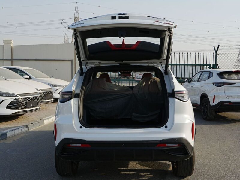 2026 Changan X5 Plus Pioneer 1.5 Litres 4 Cylinders Petrol Engine White Red SUV Automatic