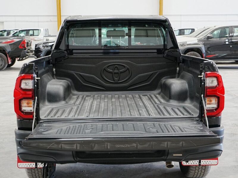 2026 Toyota Hilux GR SPORT 2.8 Litres 4 Cylinders Diesel Engine Black SUV GCC Specs