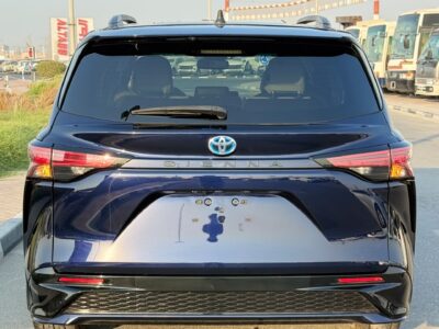 2023 TOYOTA SIENNA XLE HYBRID 2.5 Litres 4 Cylinders Engine Blue Grey SUV Canadian Specs