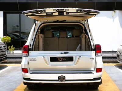 2019 Toyota Land Cruiser GXR 4.6 Litres V8 Petrol Engine White Beige SUV GCC Specs Automatic