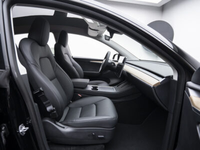 2024 Tesla Model Y Electric Vehicle Black SUV GCC Specs Automatic RWD
