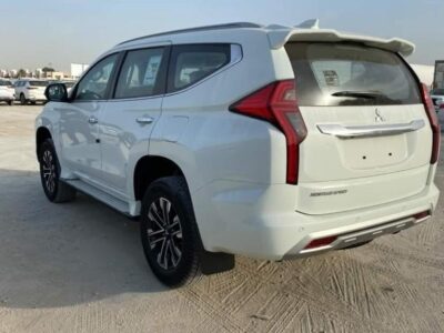 2026 Mitsubishi Montero Sport 3.0-Liter V6 Petrol Engine White Black SUV GCC Specs Automatic