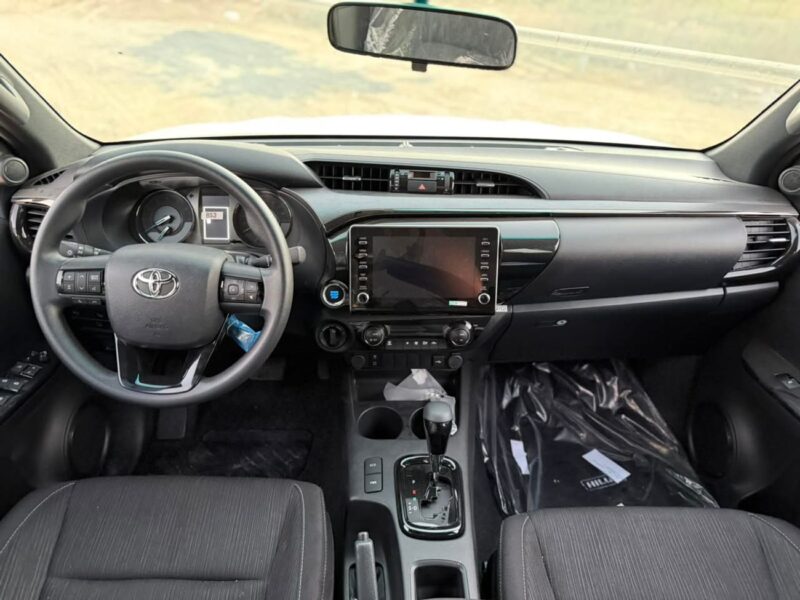 2026 Toyota Hilux ADVENTURE 4.0 Litres 6 Cylinders Petrol Engine Black Pickup Truck GCC Specs