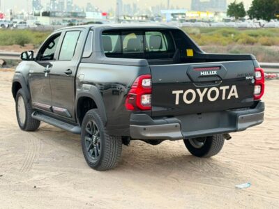 2026 Toyota Hilux ADVENTURE 4.0 Litres 6 Cylinders Petrol Engine Black Pickup Truck GCC Specs