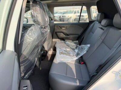 2026 Toyota RAV 4 XSE HEV 2.5 Litres 4 Cylinders Engine White Black SUV Chinese Specs