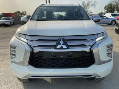 2026 Mitsubishi Montero Sport 3.0-Liter V6 Petrol Engine White Black SUV GCC Specs Automatic