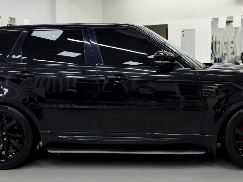 2019 Land Rover Range Rover Sport HSE Dynamic 8 Cylinders Petrol Engine Black Brown SUV