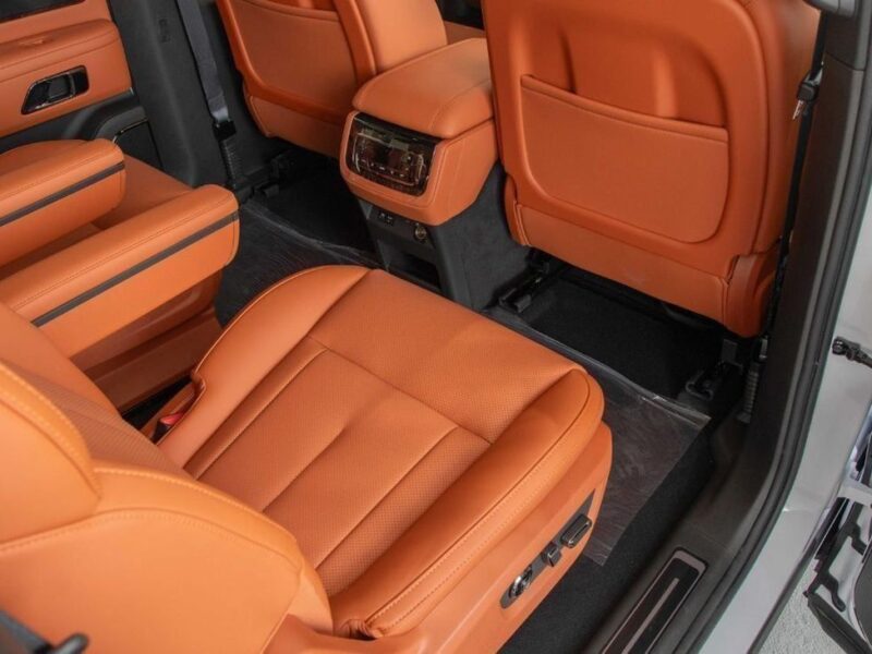 2025 ROX 01 PRESTIGE VIP 7SEATS 1.5L PLUG-IN Hybrid 4 Cylinders Engine White Tan SUV