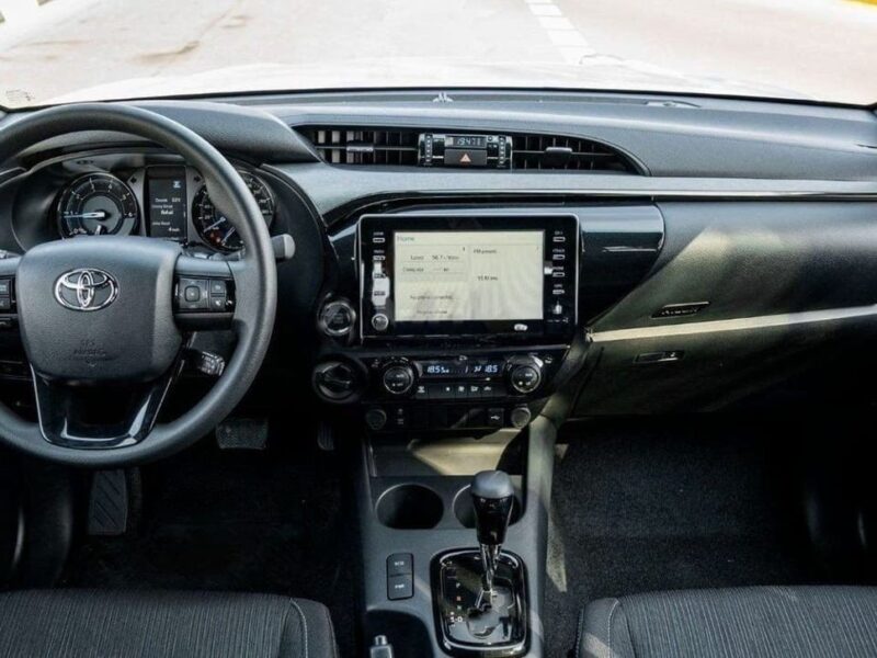 2025 Toyota Hilux ADVENTURE 2.8 Litres 4 Cylinders Diesel Engine White Black Pickup Truck