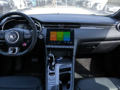 2025 MG 6 LUXURY 4 Cylinders Petrol Engine White Black Sedan Chinese Specs Automatic