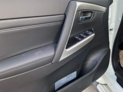 2026 Mitsubishi Montero Sport 3.0-Liter V6 Petrol Engine White Black SUV GCC Specs Automatic