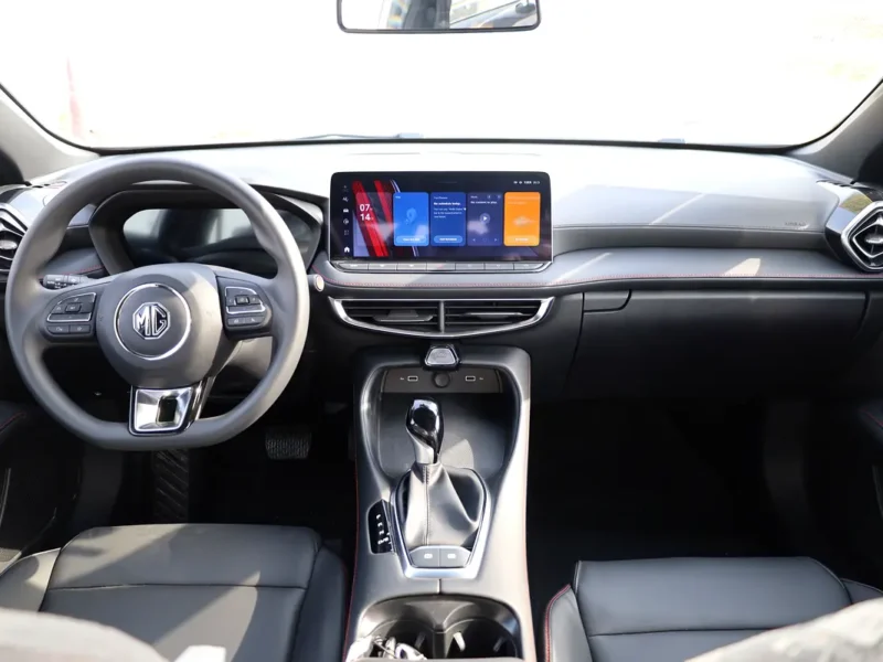 2026 MG MG5 Luxury 4 Cylinders Petrol Engine White Black Sedan Luxury Edition Automatic