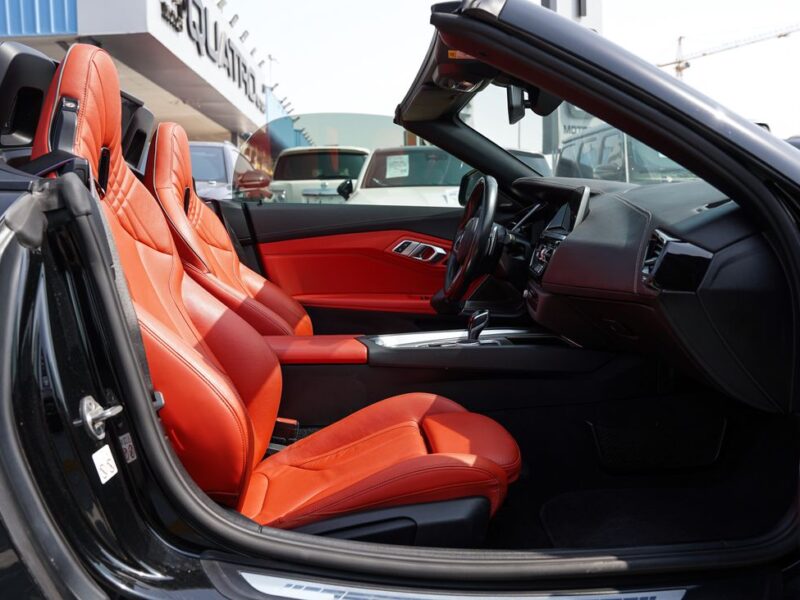 2022 BMW Z4 sDrive 30i M SPORT PACK 2.0L turbocharged inline-4 Engine Black Orange Convertible