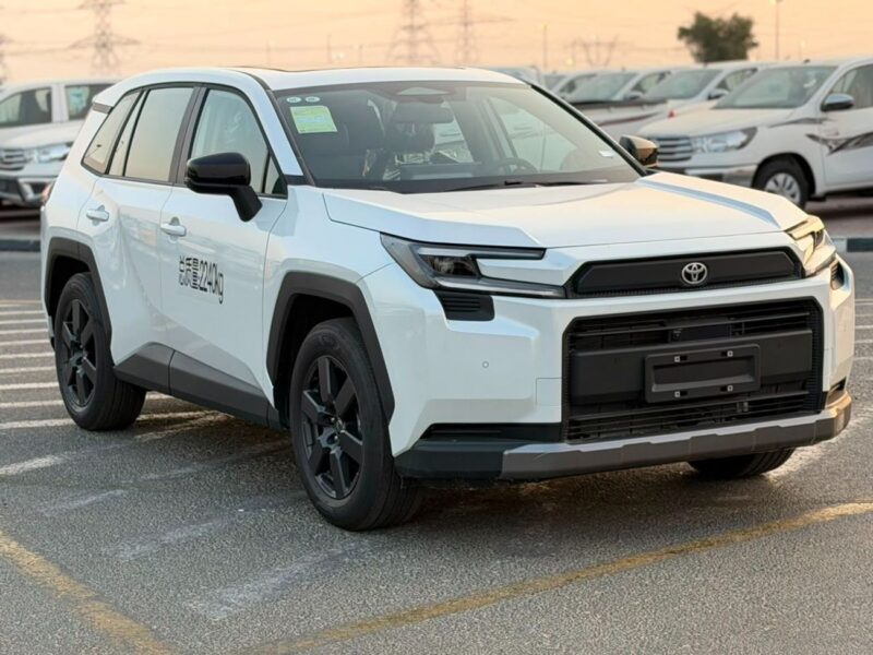 2026 Toyota RAV 4 XLE 2.0 Litres 4 Cylinders Petrol Engine White Black SUV Chinese Specs