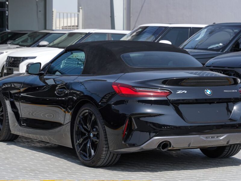 2022 BMW Z4 sDrive 30i M SPORT PACK 2.0L turbocharged inline-4 Engine Black Orange Convertible