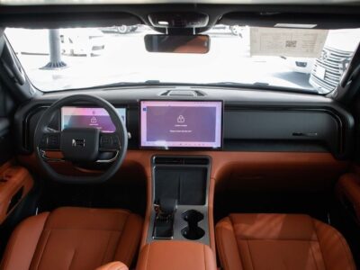 2025 ROX 01 PRESTIGE VIP 7SEATS 1.5L PLUG-IN Hybrid 4 Cylinders Engine White Tan SUV