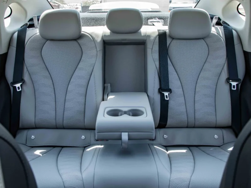 2026 BYD SEAL 06 PREMIUM Edition 210KM 1.5 Litres 4 Cylinders Hybrid Engine White Beige Sedan