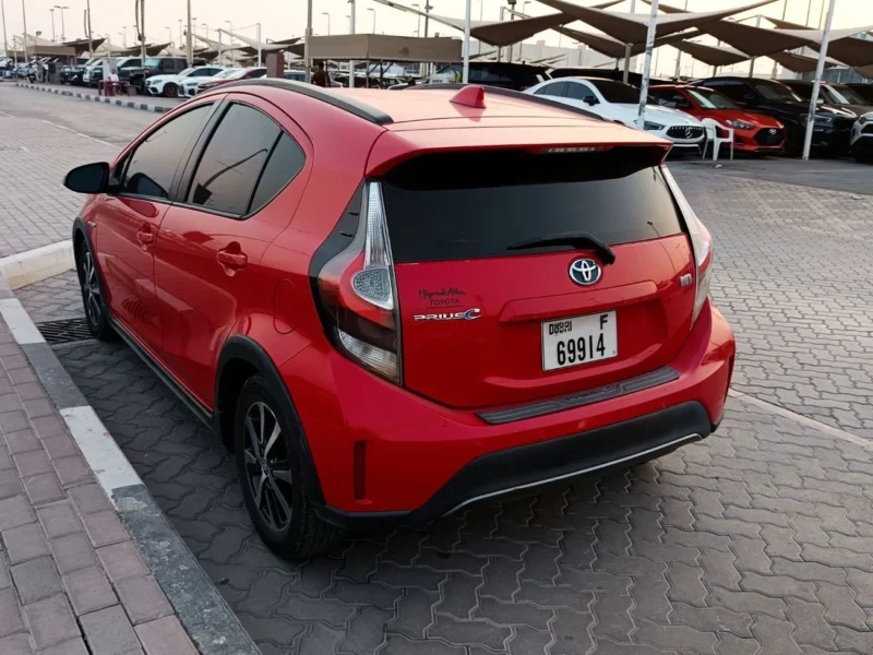 2018 Toyota Prius+ 1.5 Litres 4 Cylinders Hybrid Engine Red Black SUV American Specs