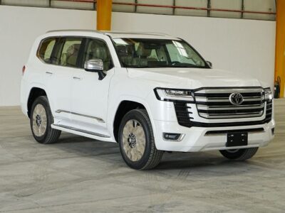 2026 Toyota Land Cruiser VXR 3.5 Litres 6 Cylinders Petrol Engine White Beige SUV GCC Specs