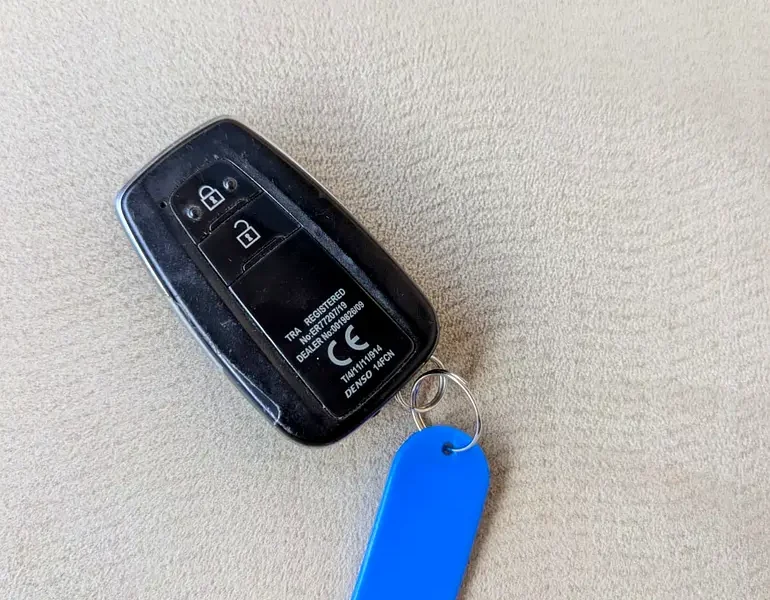 2021 Toyota Prado EXR 4.0 Litres 6 Cylinders Petrol Engine White Beige SUV GCC Specs