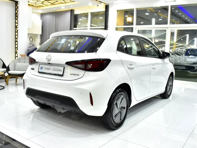 2025 MG MG3 Comfort 4 Cylinders Petrol Engine White Black Hatchback GCC Specs Automatic