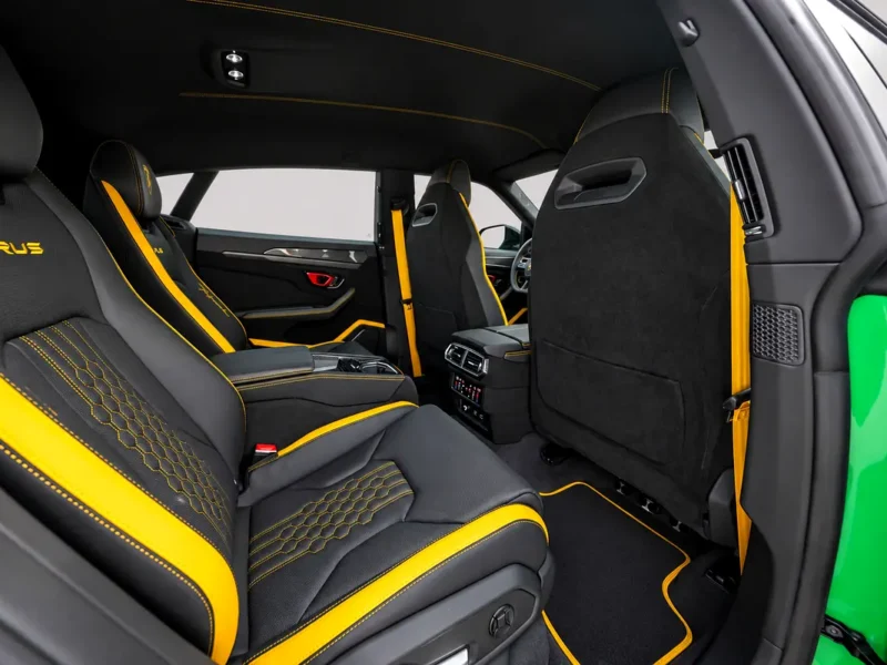 2024 Lamborghini Urus Performante 4.0L V8 Twin-Turbo Engine Green Black SUV Korean Specs