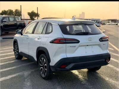 2026 TOYOTA FRONTLANDER LUXURY VIP 2.0L 4 Cylinders Hybrid Engine White Black SUV Chinese Specs