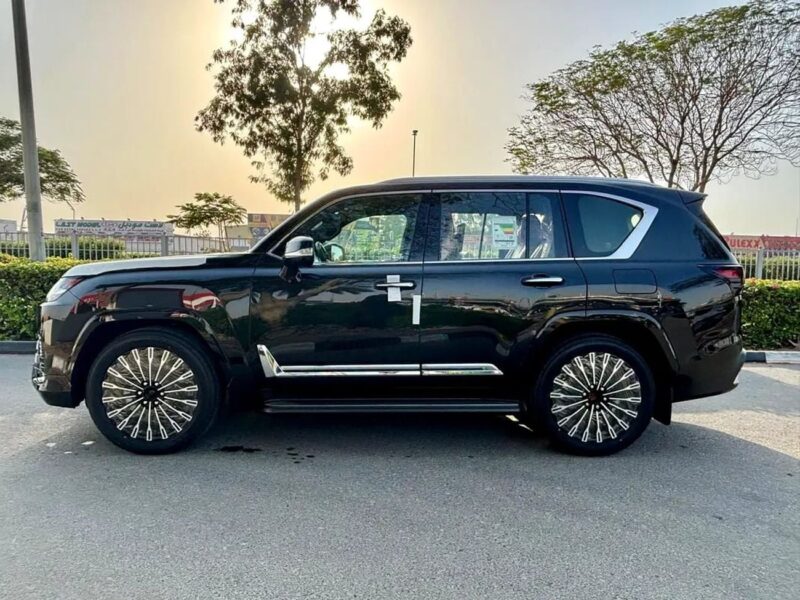 2026 Lexus LX 700h VIP 3.5 Litres V6 twin-turbo Hybrid Engine Black Tan SUV GCC Specs Automatic
