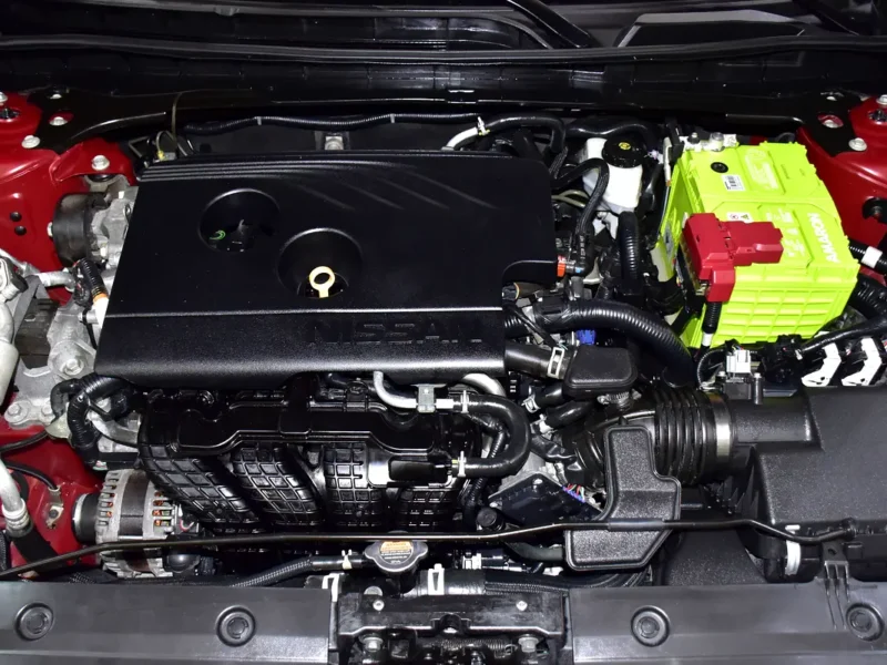 2020 Nissan Altima SR 4 Cylinders Petrol Engine Red Black Sedan American Specs Automatic