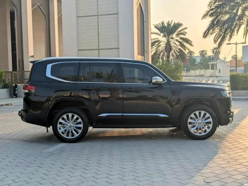 2024 Toyota Land Cruiser GXR 4.0 Litres V6 Petrol Engine Black SUV GCC Specs Excellent Condition