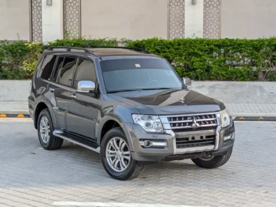 2017 Mitsubishi Pajero GLS Top Line 3.5 Litres 6 Cylinders Petrol Engine Grey Black SUV GCC Specs