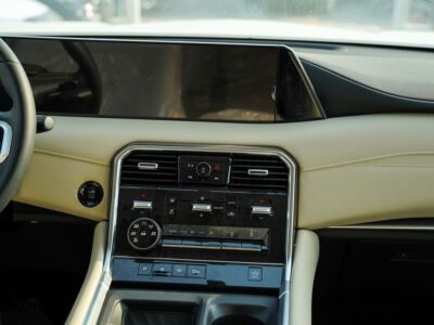 2026 Nissan Patrol LE T2 3.5-liter V6 twin-turbocharged Petrol Engine Grey Beige SUV GCC Specs