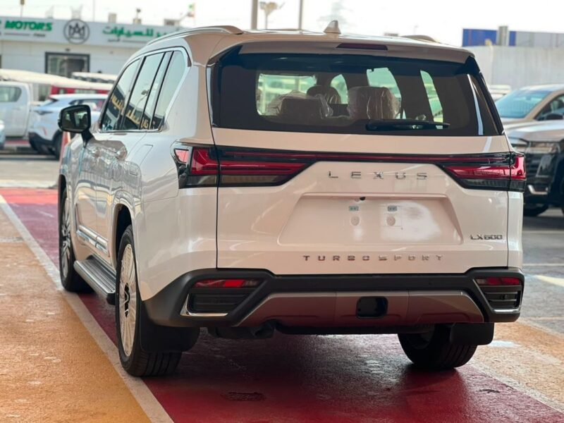 2026 Lexus LX600 SIGNATURE 3.5 Litres Twin-Turbo V6 Petrol Engine White Tan SUV GCC Specs