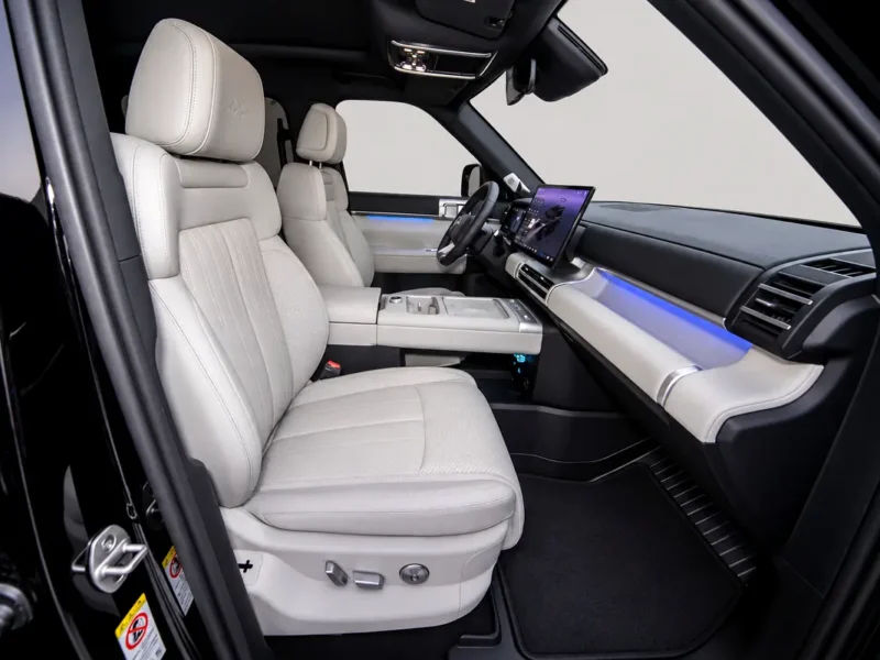 2025 BYD Leopard Titanium 7 4 Cylinders Plug-in Hybrid Engine Black White SUV Chinese Specs