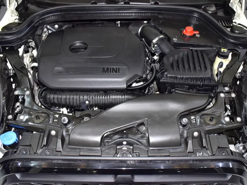 2022 MINI Cooper Cooper S 4 Cylinders Petrol Engine White Tan Hatchback GCC Specs Automatic