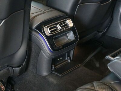 2022 Mercedes-Benz S580e 3.0 Litres Turbocharged 6 Cylinders Hybrid Engine White Black Sedan