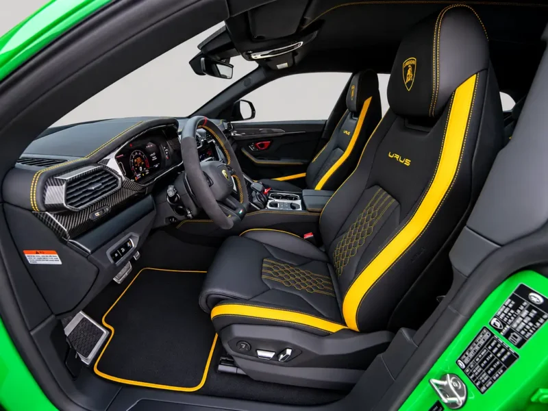 2024 Lamborghini Urus Performante 4.0L V8 Twin-Turbo Engine Green Black SUV Korean Specs