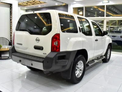 2015 Nissan Xterra SE 4.0 Litres 6 Cylinders Petrol Engine White Black SUV GCC Specs Automatic