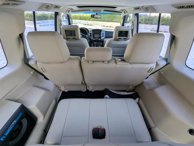 2016 Mitsubishi Pajero GLS Top Line 3.5 Litres 6 Cylinders Petrol Engine Black Beige SUV GCC Specs